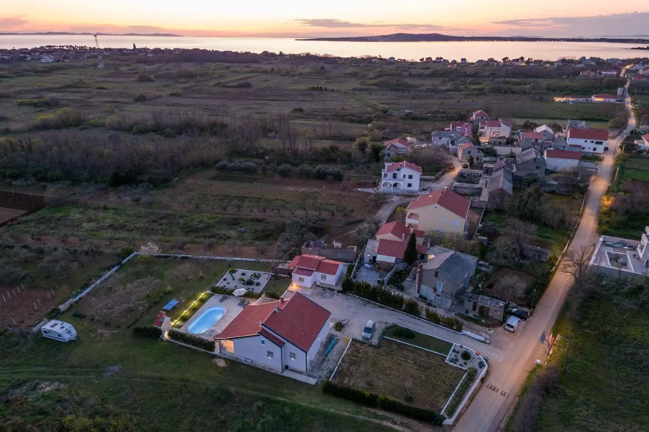 Holiday home Holiday House Paula Privlaka
